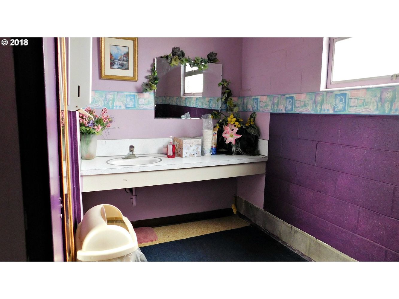 2837 W Harvard Ave, Roseburg, OR 97471